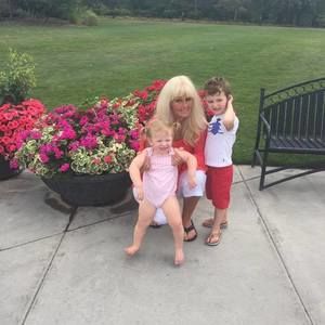 Meet your Posher, Rochelle